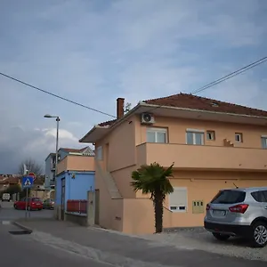 Nediljko & Mila Апартаменты